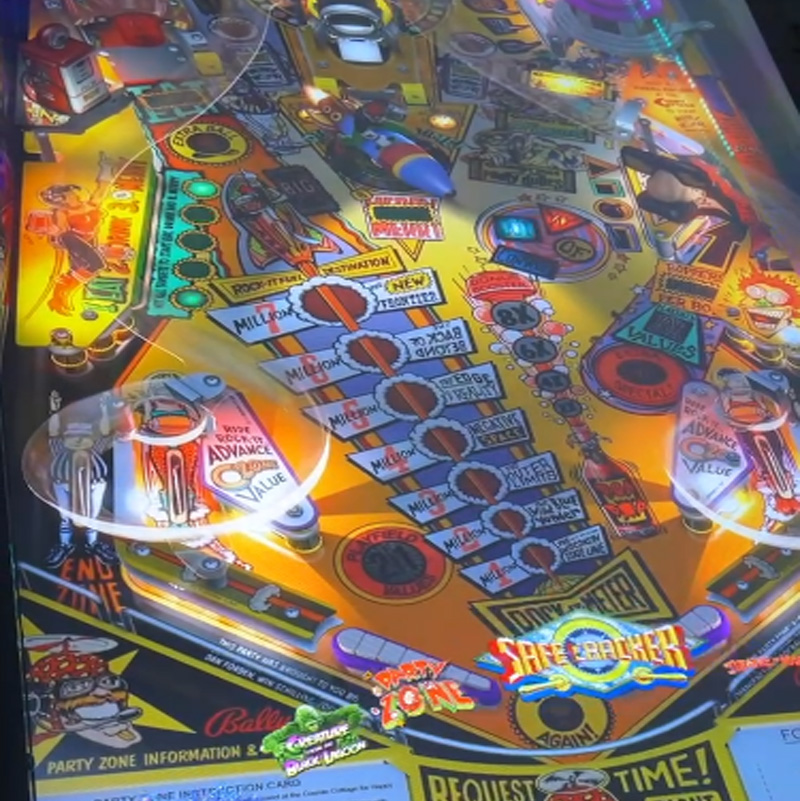 Family Entertainment Coin Operated Future Visual Pinball Bally Tables Club 66 Games 2 Screen Virtual Pinbal for Sale