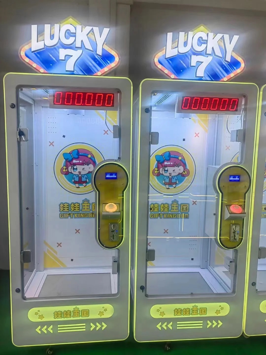Coin-operated Scissors Machine Kpop 2players Claw Machine Crane Claw Machines Vending Machine Indoor Cutting Prize Toy