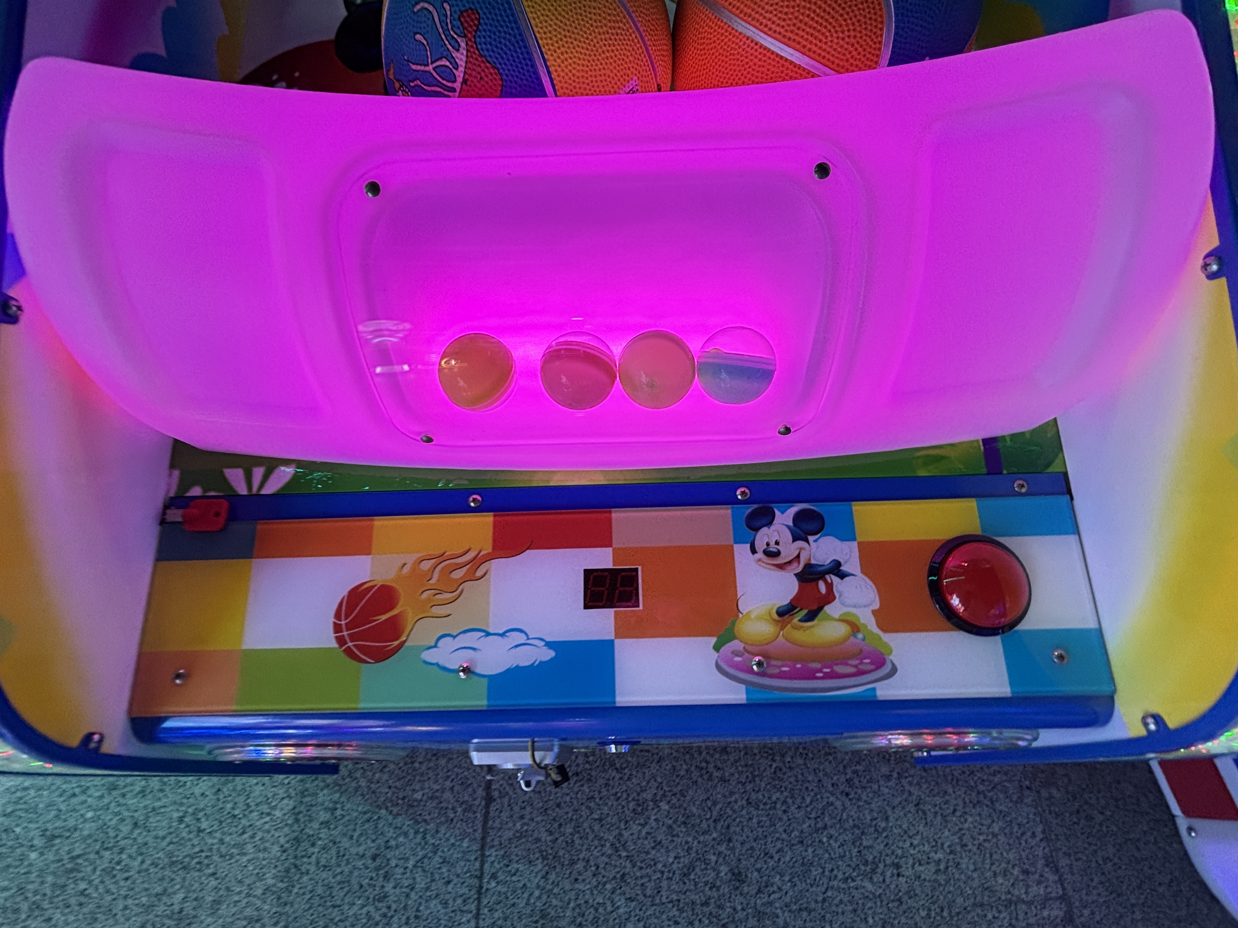 Factory-Made Mickey Mouse Themed Coin-Operated Basketball Arcade Game Machine for Kids Entertainment