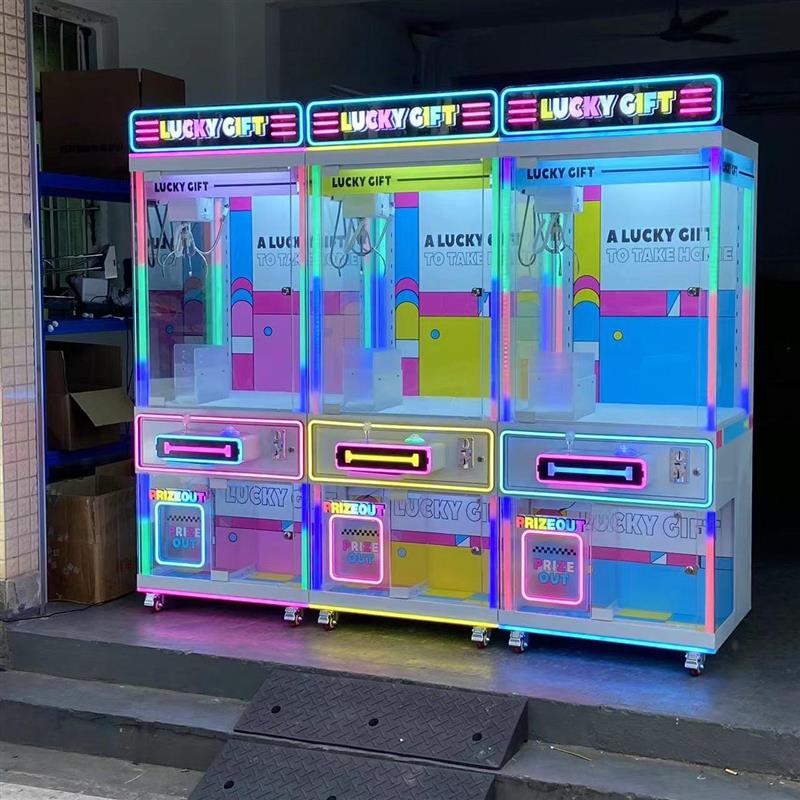 Most Popular Large Claw Coin-Operated Hardcover Gift Machines for Amusement Parks
