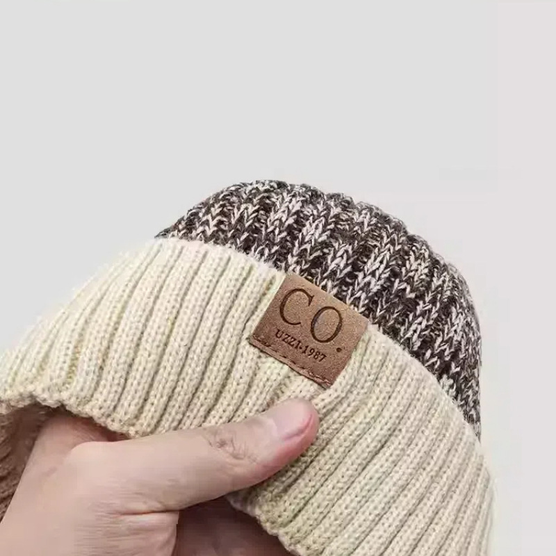 Fall/Winter Style Letter logo Knitted Hat with Added Insulation and Thick Ear Protectors Head Covering Hat