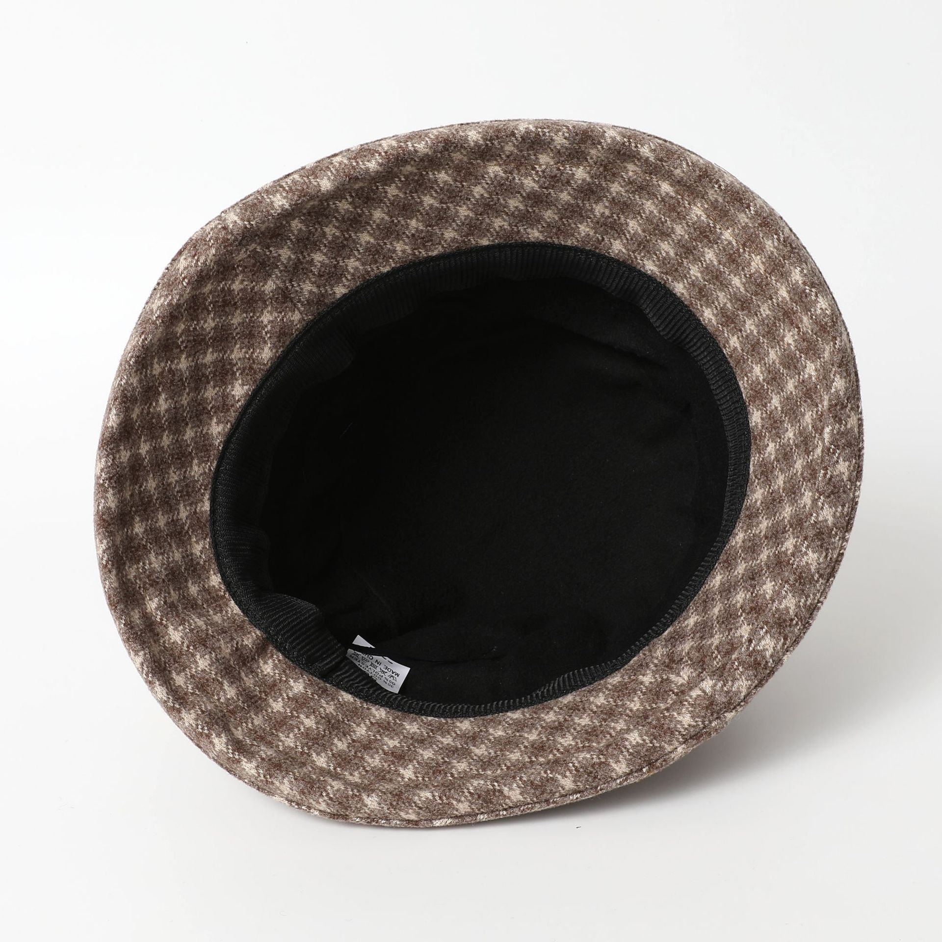 Lady's Fashionable Retro Woolen Fisherman Hat with Check Pattern - a Mother's Knitted Warm Cotton Hat for Autumn and Winter.