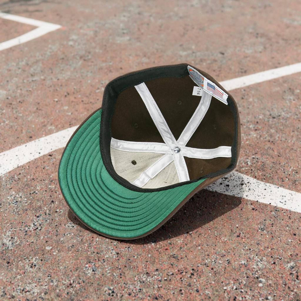 Custom Flat Brim Wool Blend Unstructured Snapback Cap 6 Panel Brown Flocking Patch logo Felt Snapback Hats