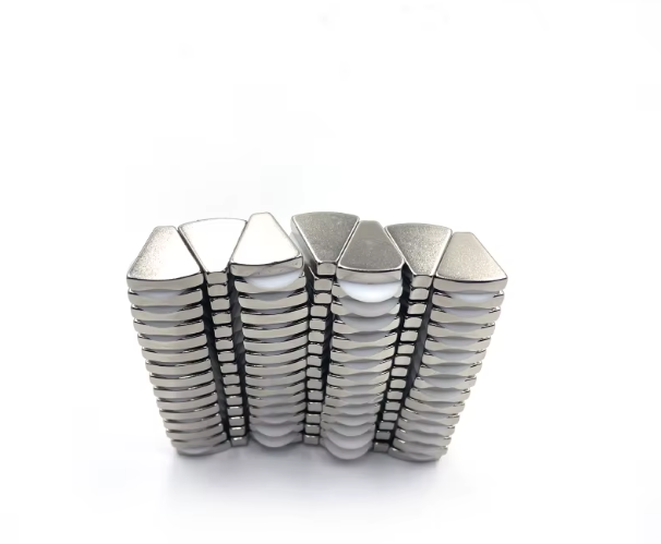 High Precision Curved Tile shaped UVA NdFeB Magnets