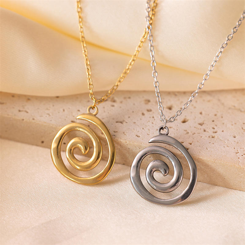 18K Gold Plated Personalized Spiral Pendant Necklace Diamond Creative Snake Chain Whirlpool Design Small Batch Customizable