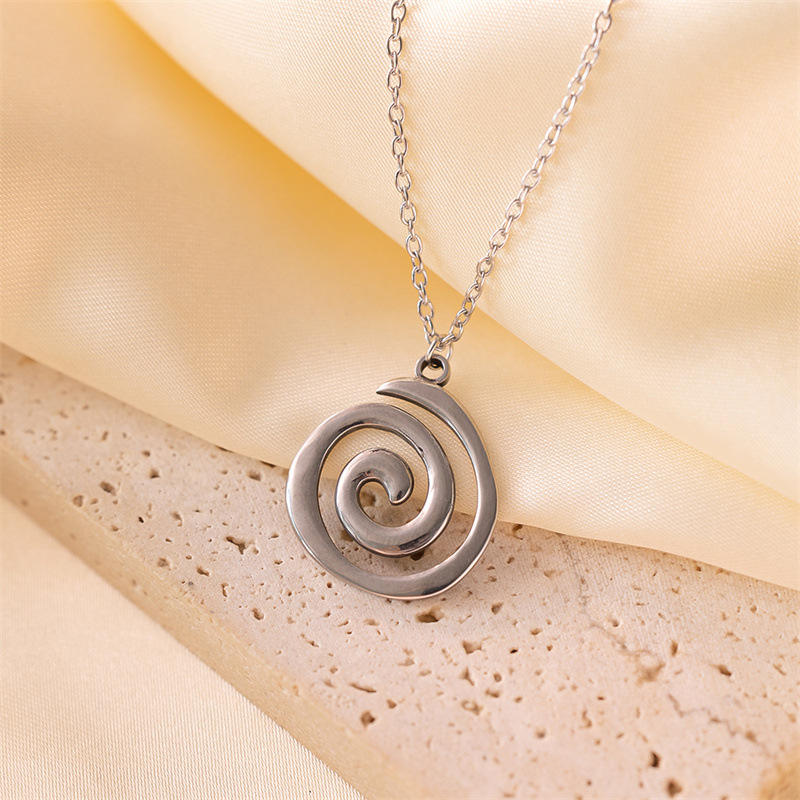 18K Gold Plated Personalized Spiral Pendant Necklace Diamond Creative Snake Chain Whirlpool Design Small Batch Customizable