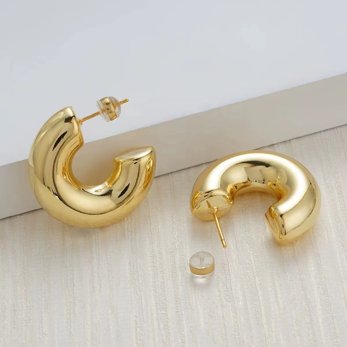 18K Gold Plated Stainless Steel Chunky Hoop Earrings Hypoallergenic Hollow C Shape Women Girls Daily Party Wedding Gift Jewelry