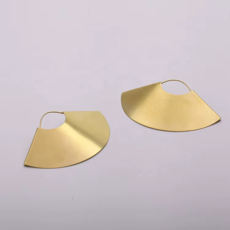 18K Gold Plated Stainless Steel Jewelry Matte Gold Color Fan-Shaped Arc Shaped Matte Gold Color Waterproof Earrings