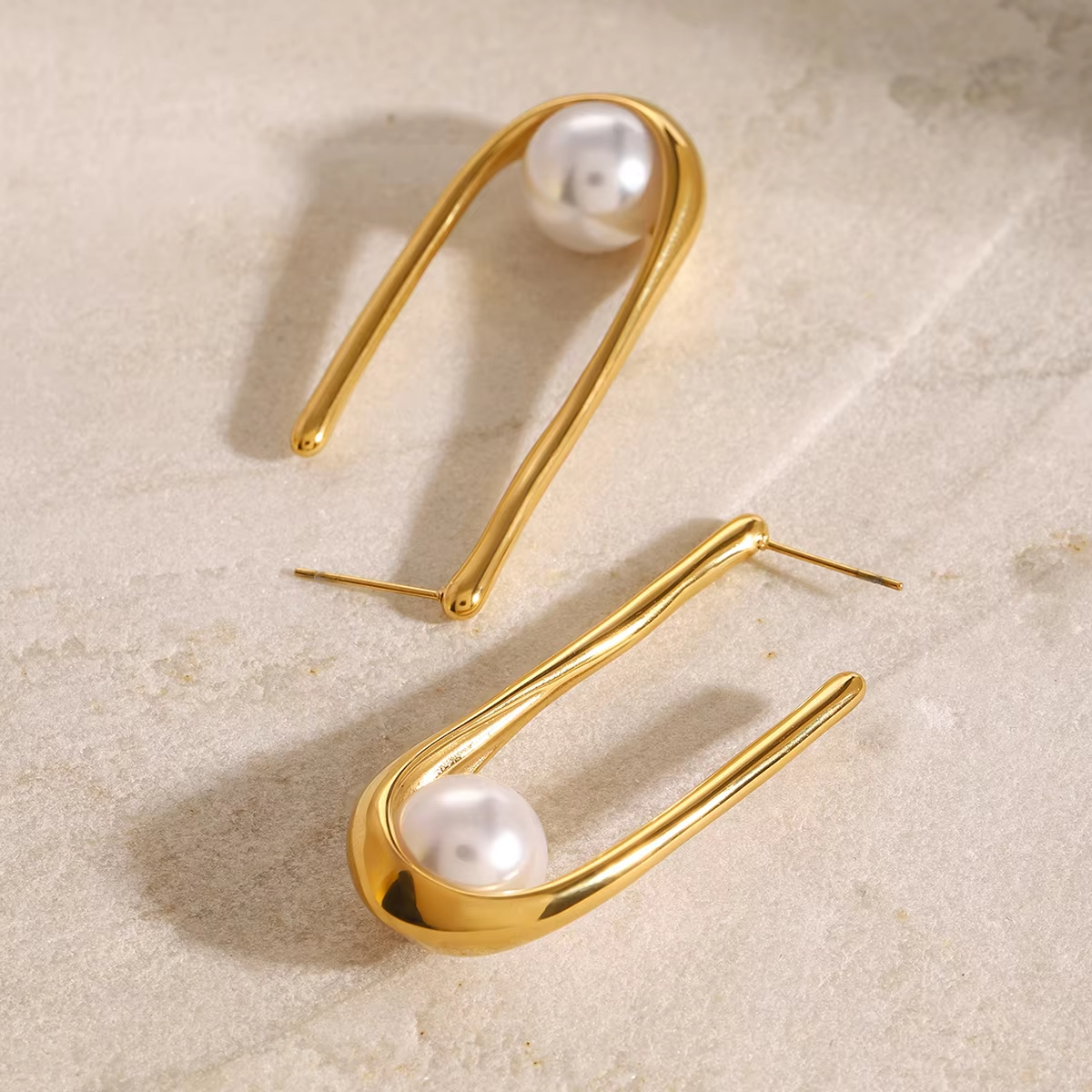 18K Gold Stainless Steel Jewelry Imitation Shell Pearl U-Shaped Earrings