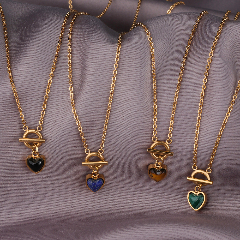18K Gold  Waterproof Hypoallergenic 304 Stainless Steel Necklace with Agate Heart Charm Pendant for Women Gift