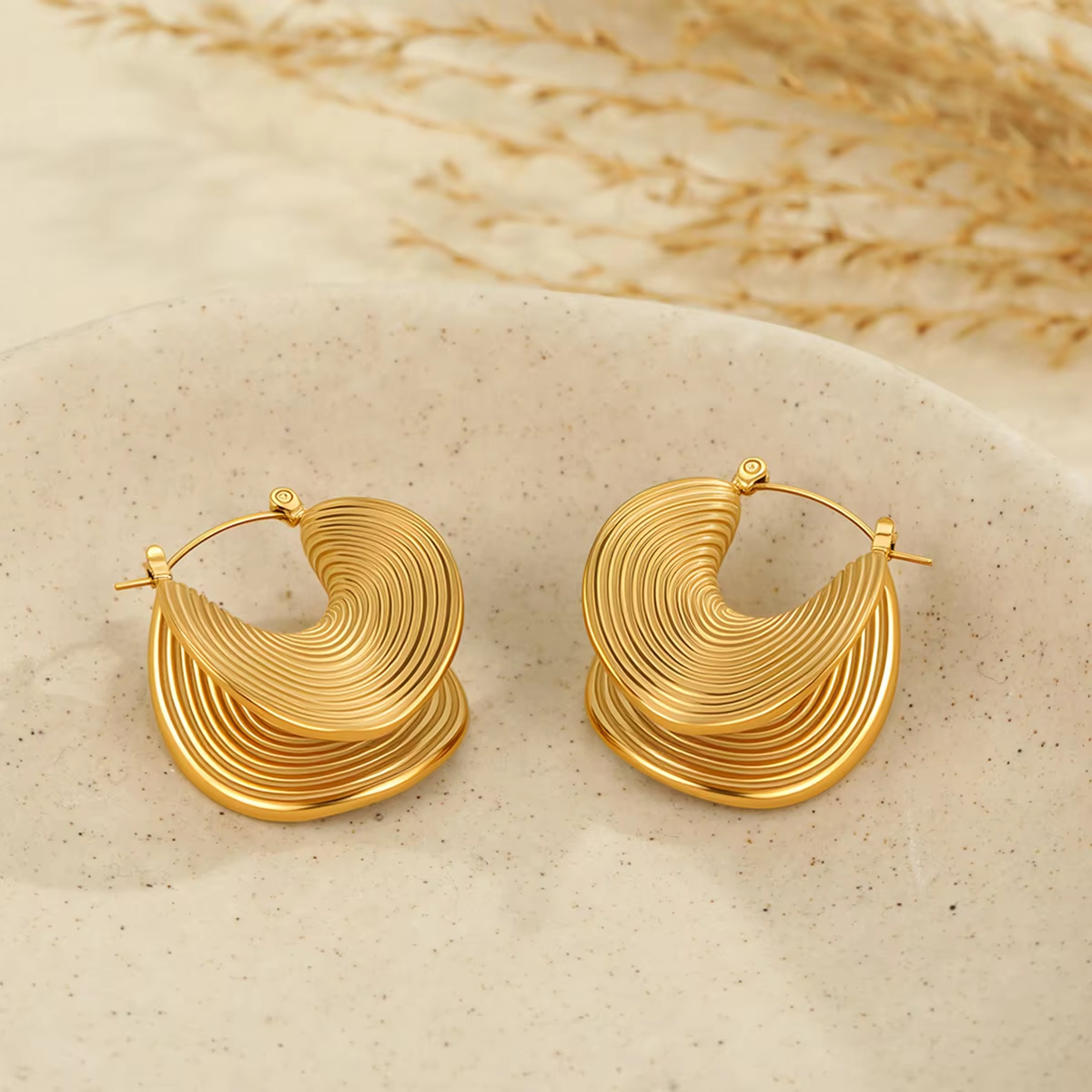 18K Stainless Steel Hoop Earrings Textured Gold Tone Oversized Fashion Earrings