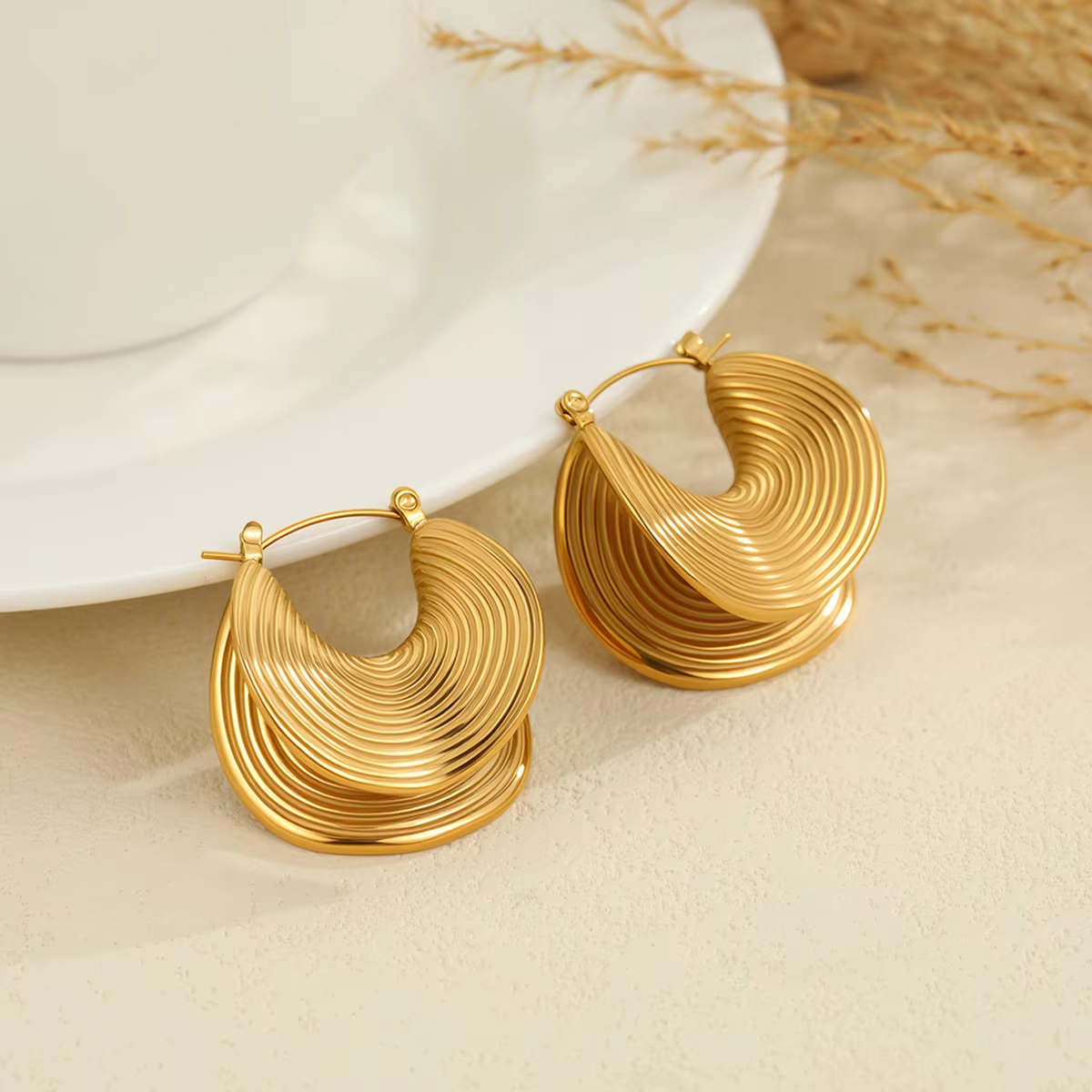 18K Stainless Steel Hoop Earrings Textured Gold Tone Oversized Fashion Earrings