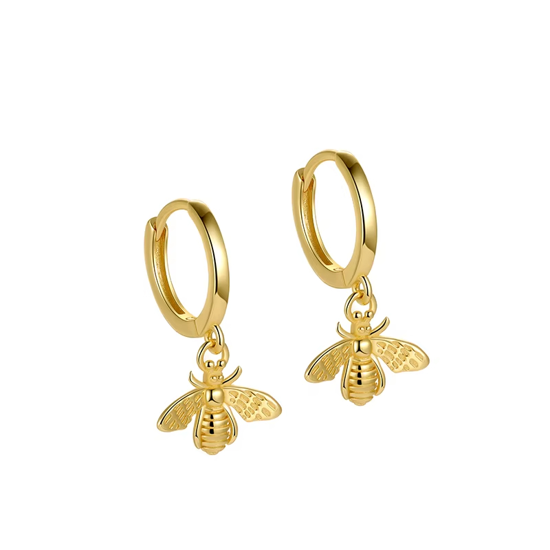 925 Sterling Silver Beautiful Insect Bee Hoop Earrings for Women Fashionable Drop Earrings for Wedding and Party Trendy Style