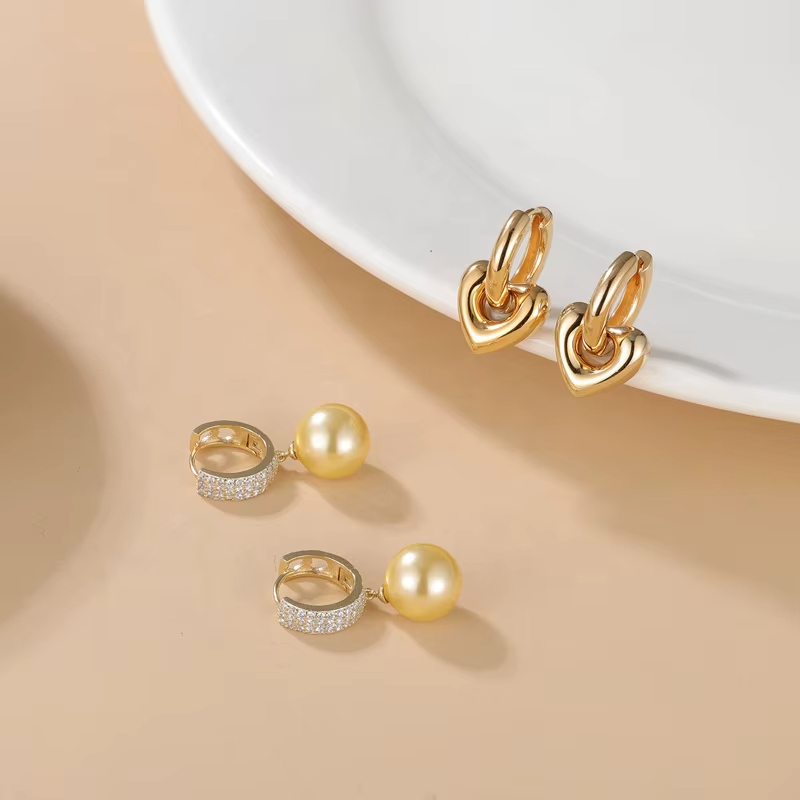 925 Sterling Silver Minimalist Heart-Shaped Frosted Earrings Fashionable Gold-Plated Jewelry Set with Pear Diamond Trendy Style