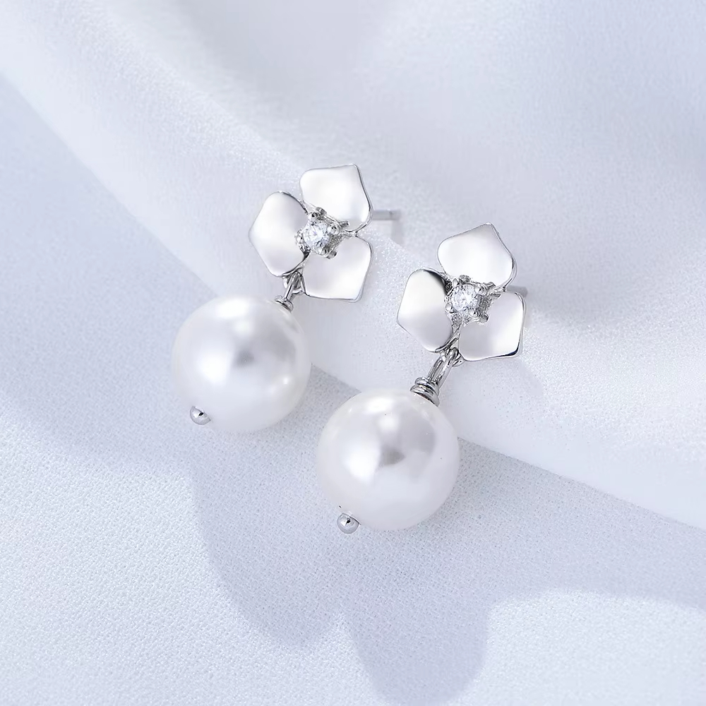 925 Sterling Silver Romantic Heart Flower Earrings Zircon Pearl Drop Gold Plated Pearl Hoop for Parties Gifts Engagement Wedding