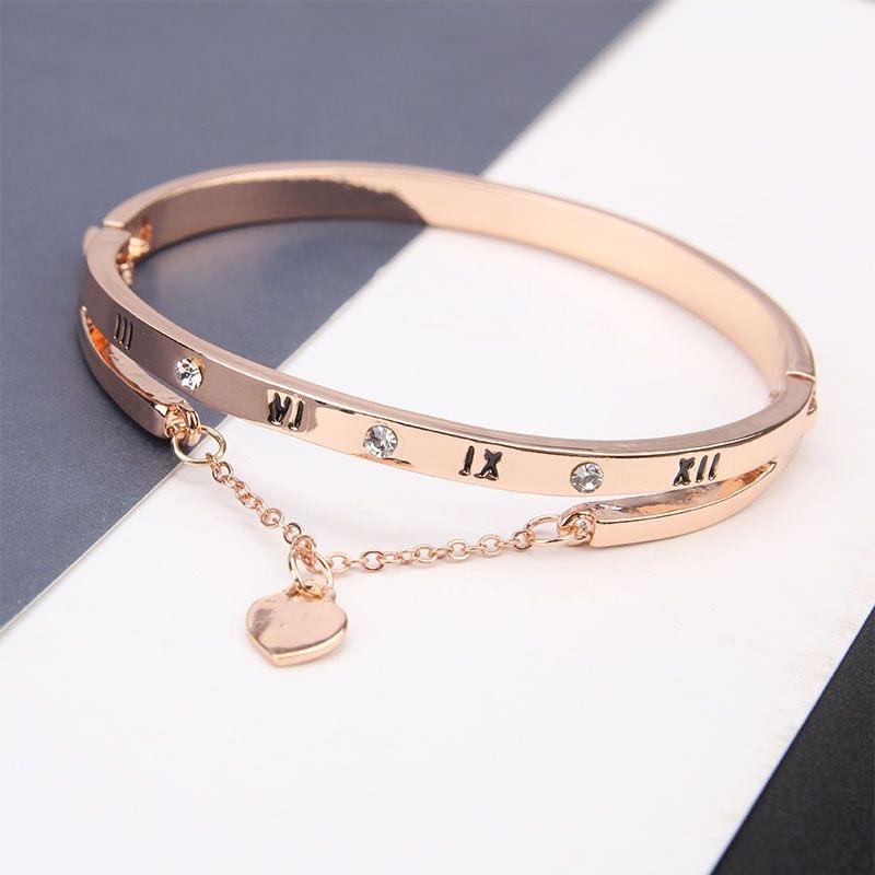Adjustable Diamond Set for Bracelet Women's Gold Plated Ball Shape Gift for Loved Ones Made From Durable Zinc Alloy