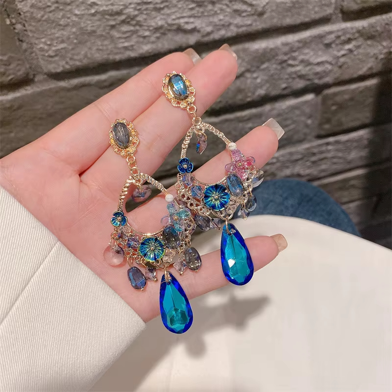 Baroque Retro Female Earrings Court Style Blue Rhinestone Drop Earring for Women