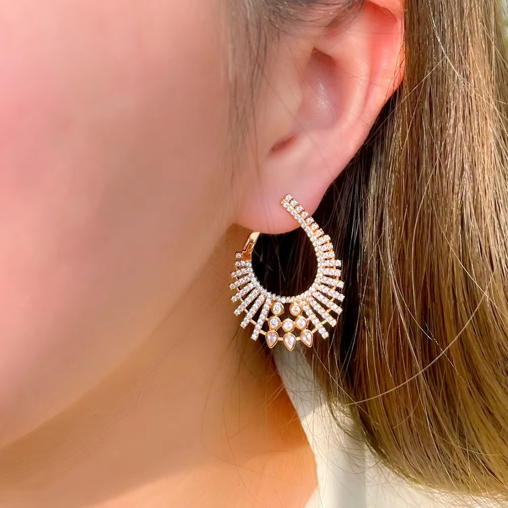 Best Selling Trendy Earrings Women Exquisite Versatile Euro American Style Fashionable Ear Ornaments For Date Office