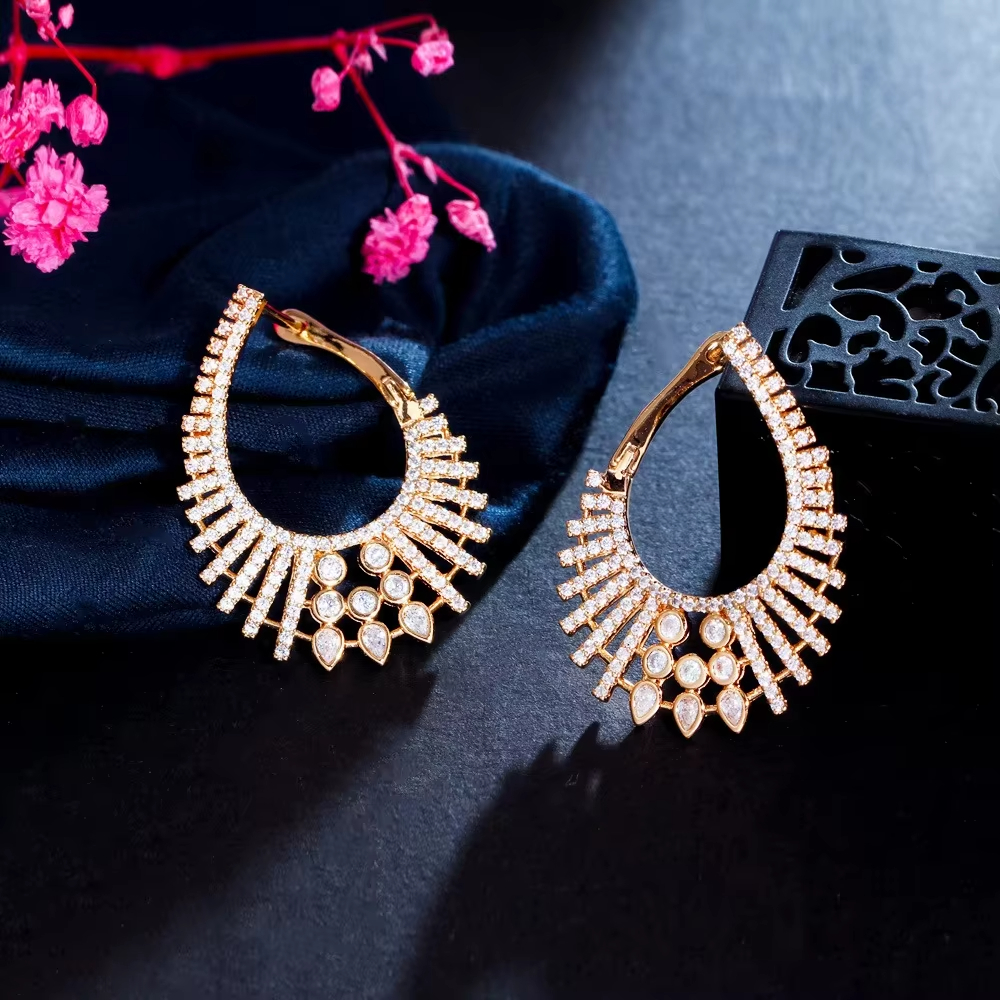 Best Selling Trendy Earrings Women Exquisite Versatile Euro American Style Fashionable Ear Ornaments For Date Office