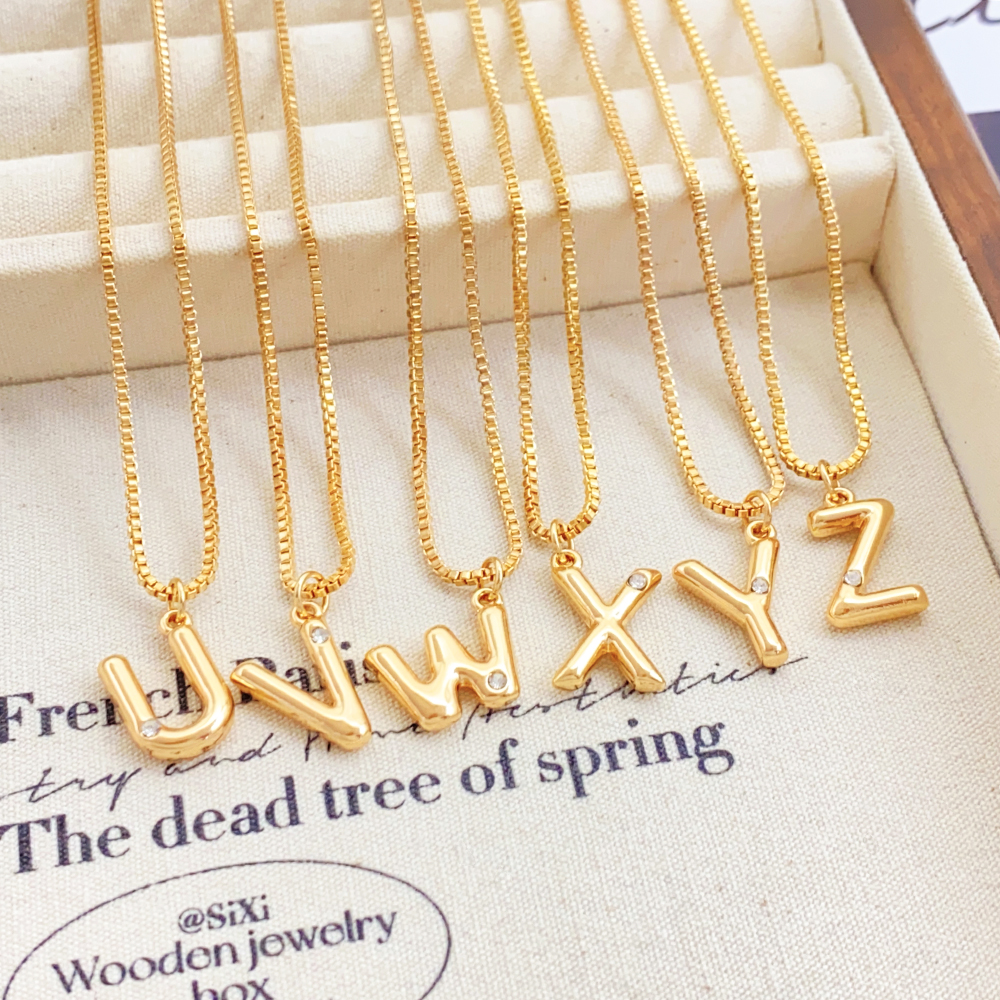 Best-Selling Women's Necklace with Exquisite Simple Gold-Plated Pendant Classic Letter Style Zinc Alloy Link Chain