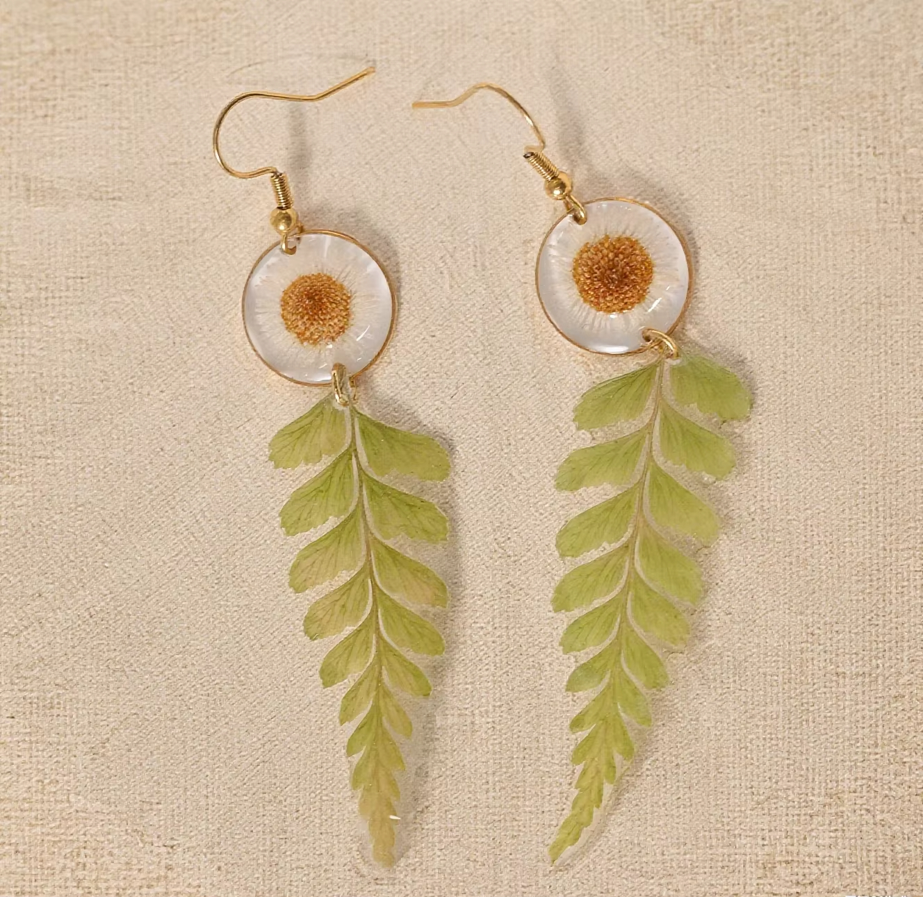 Bohomia Daily Party Jewelry Natural Pressed Flower & Fern Leaf Dangle Earrings Resin Preserved Plant Drop Earrings for Women