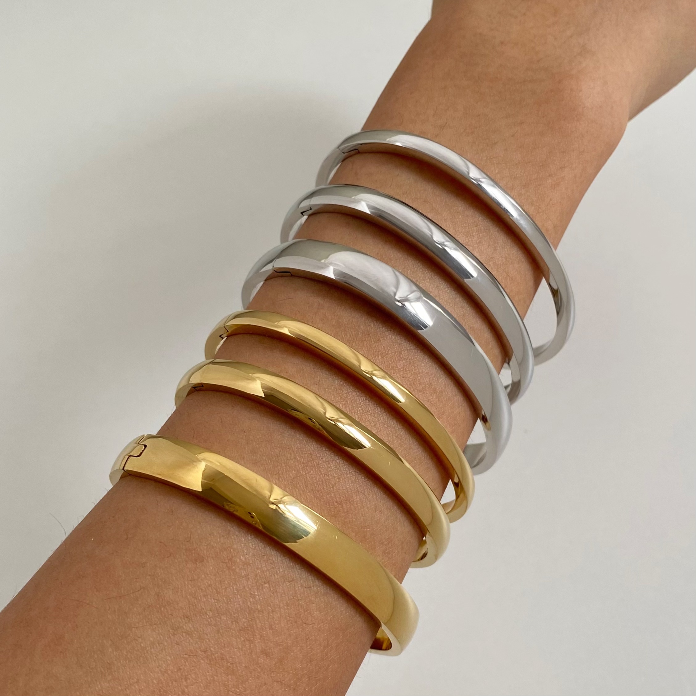Circular Surface 4mm 6mm 8mm Chunky Gold Plated Bracelet Polishing Chain Bangle Stainless Steel Bangle for Women Gift