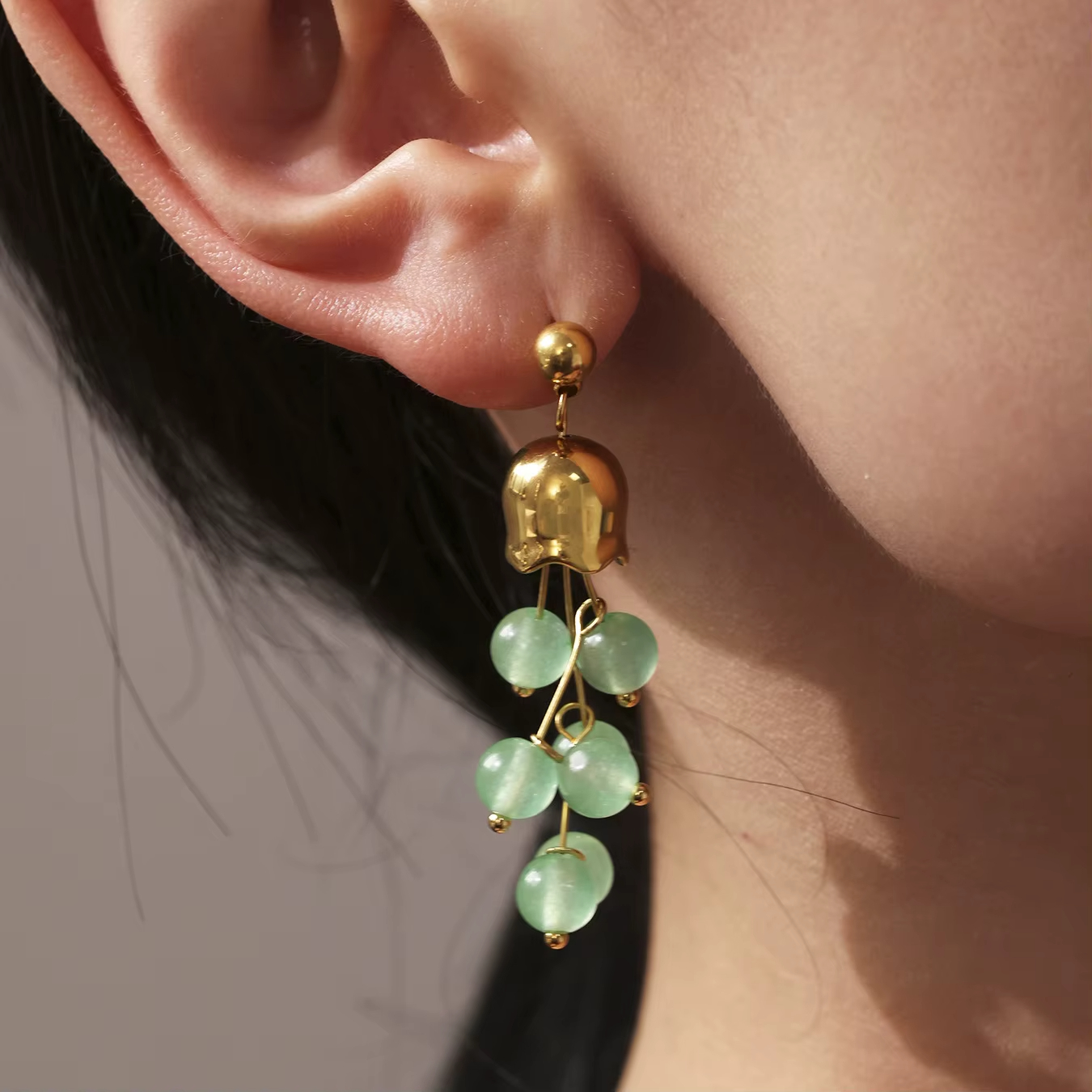 Classic Gold-Plated Drop Earrings Bezel Setting Bellflower Orchid Flower Elegant Fashion Accessory for Gift