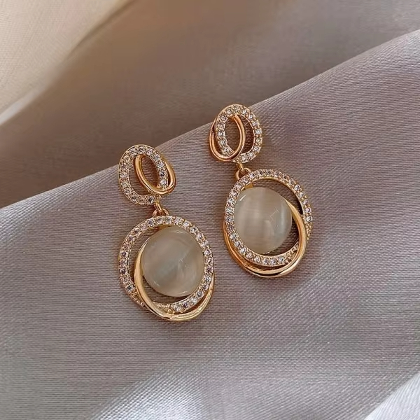Creative Korean Fashion Drop Earrings Geometric Cat's Eye Stone Sun Flower Earring Design New Collection Fashion Wholesale