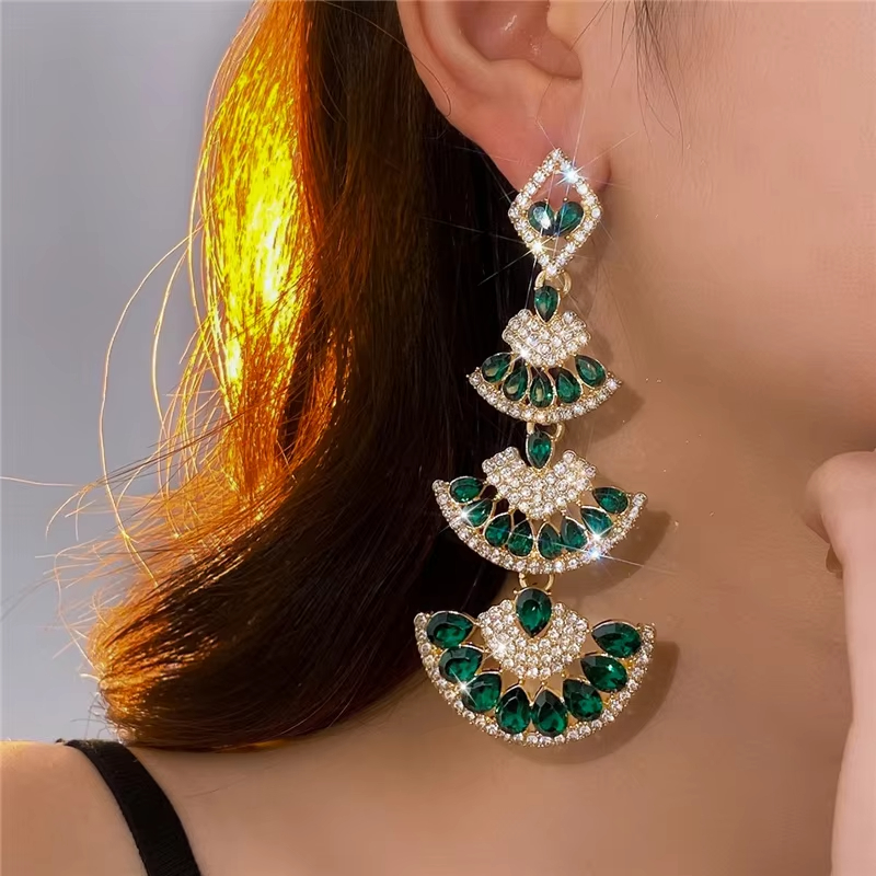 Design Drop-shaped Multi-color Diamond-encrusted Copper Alloy Temperament with Gold Earrings