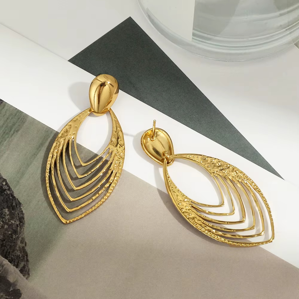 Designer Stainless Steel Hollow Leaf Pendant Earrings for Women Trendy Waterproof Female Accessories on Ear Fashion Jewelry Gift