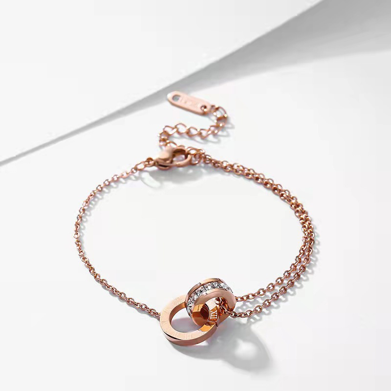 Rose Gold Double Ring Zircon Bracelet – Elegant Interlocking Circles Design for Women