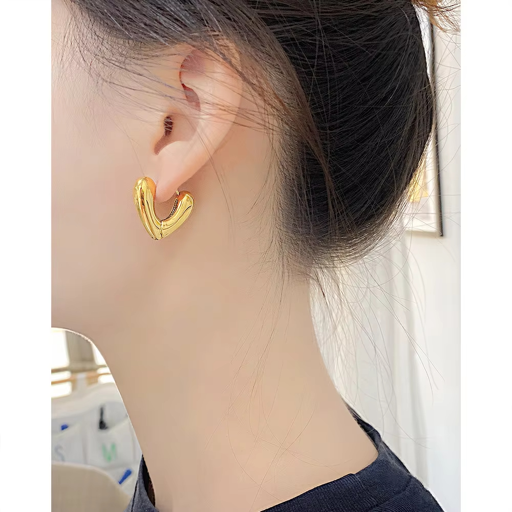 Dream Fashion Gold Plated Heart-Shaped Earrings New Design Hot Selling Fashionable Stainless Steel Jewelry for Gift