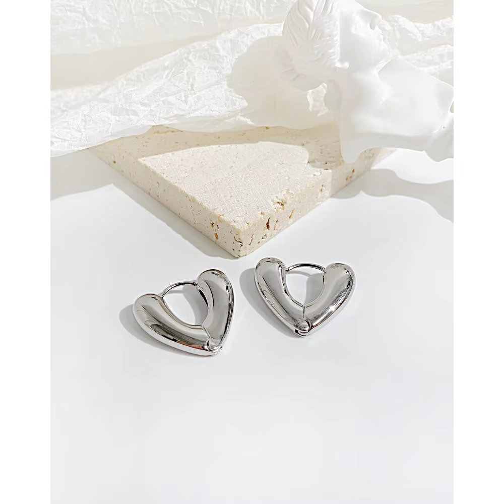 Dream Fashion Gold Plated Heart-Shaped Earrings New Design Hot Selling Fashionable Stainless Steel Jewelry for Gift