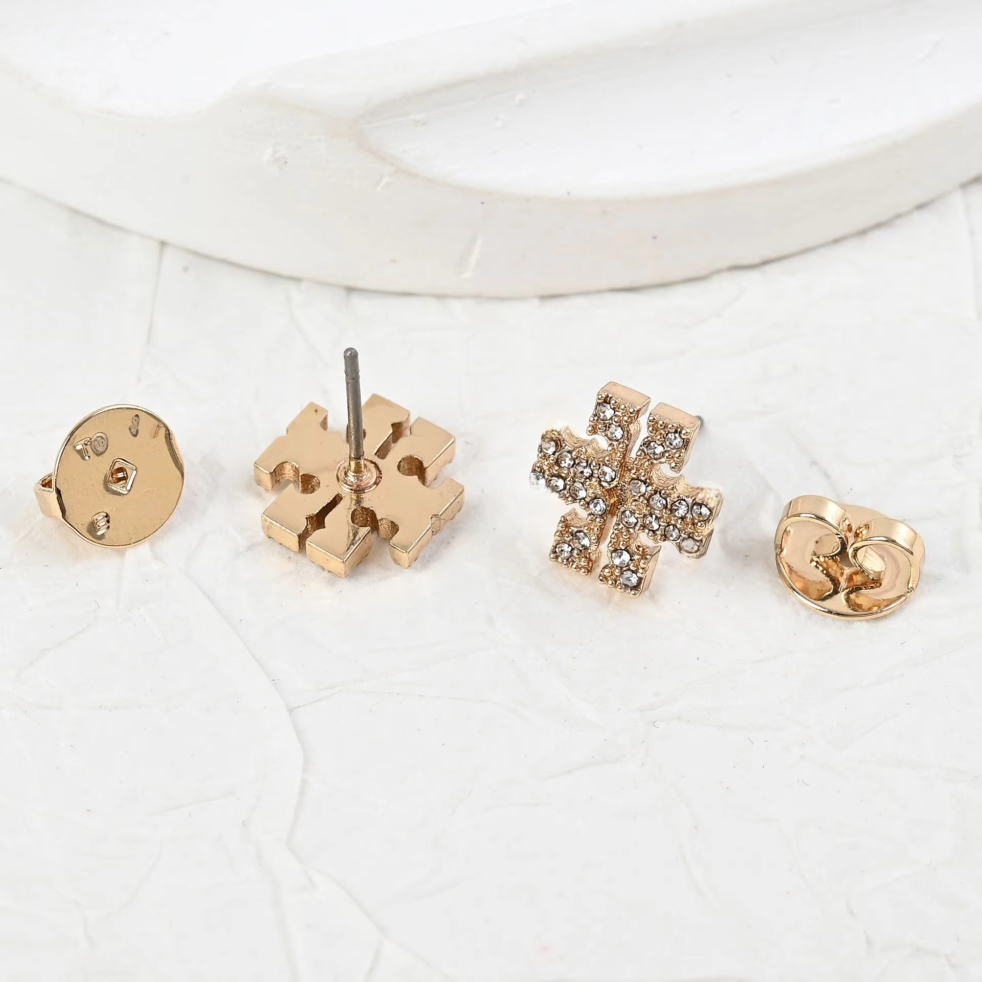Elegant CZ Paved Cross Stud Earrings for Women Gold Tone Fashion Earrings for Daily Wear Wedding Party Jewelry Gift