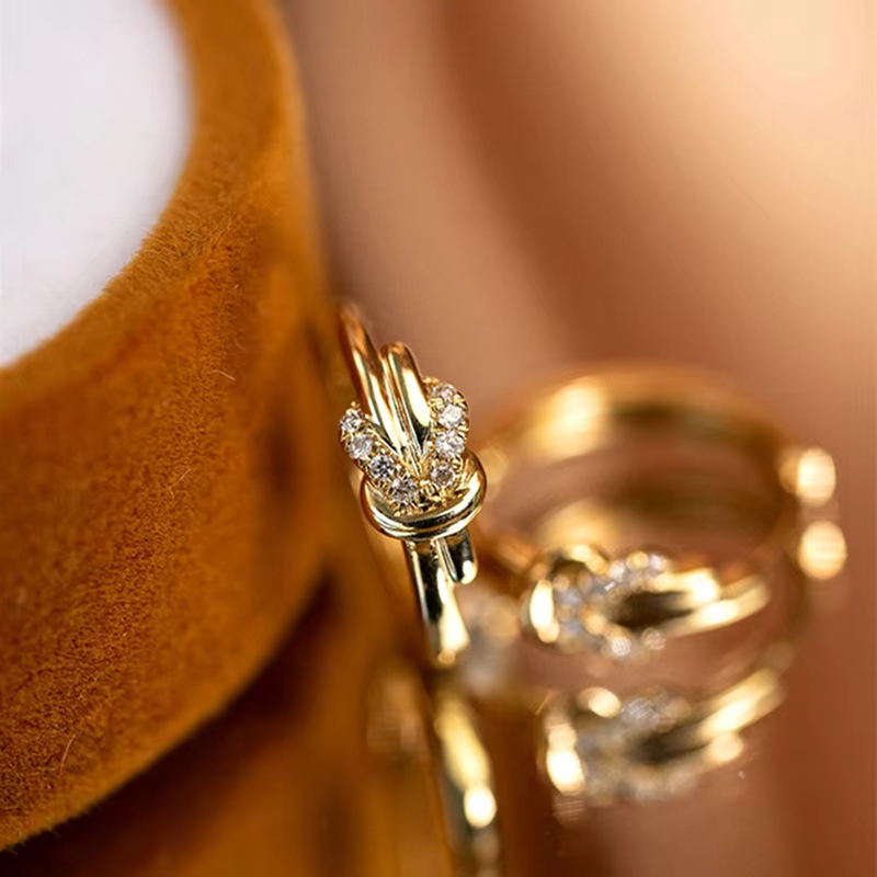 Elegant Knot Ear Ring Full Diamond Horseshoe Buckle Commuter Light Luxury Line Zircon Earrings Distinctive Household Sundries