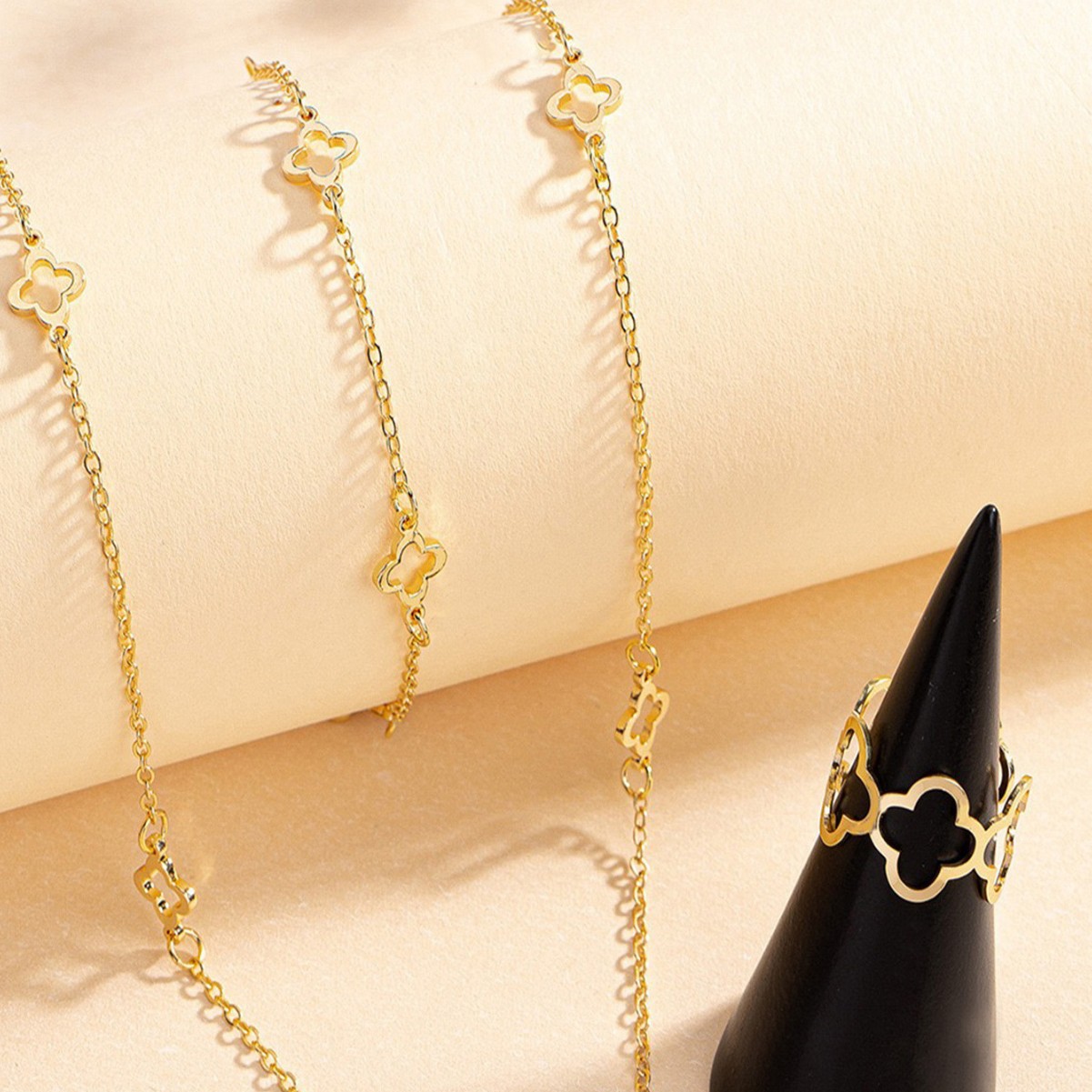 Elegant Minimalist Clover Necklace Set Stainless Steel Jewelry Gold Four Leaf Bracelet Ring Jewelry Set for Women