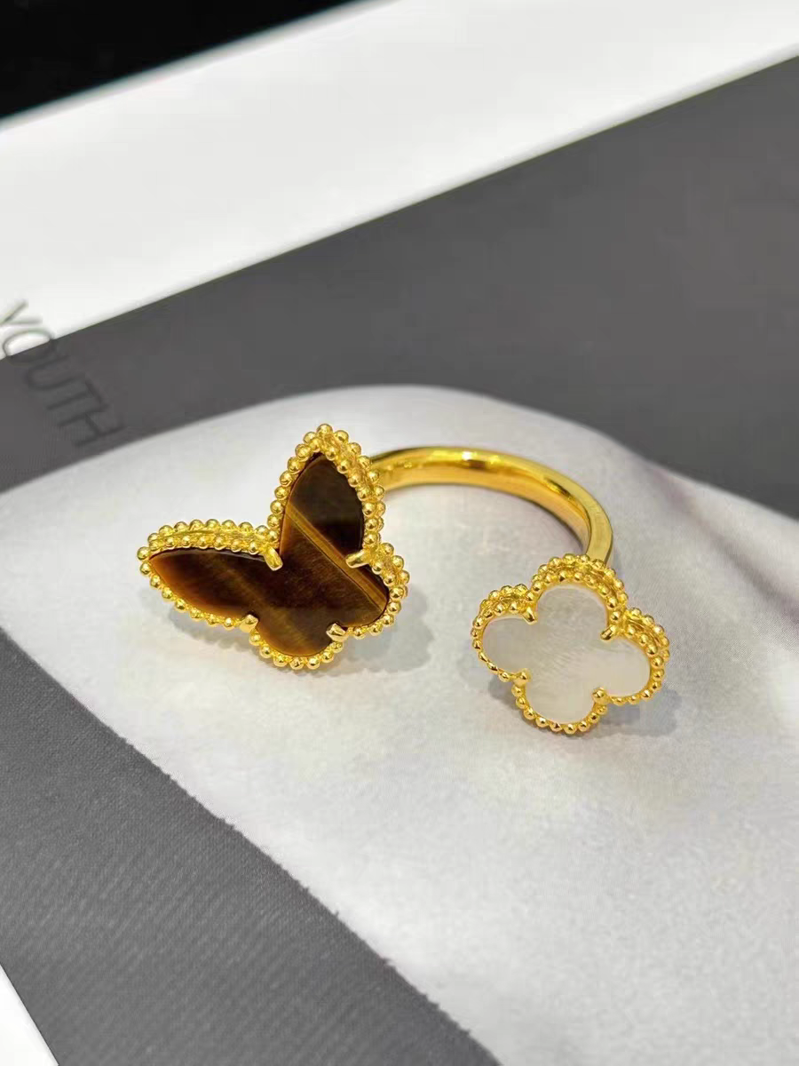 Elegant Open Ring with Butterfly and Clover Inlay, 18K Gold Plated Adjustable Stainless Steel Jewelry for Women
