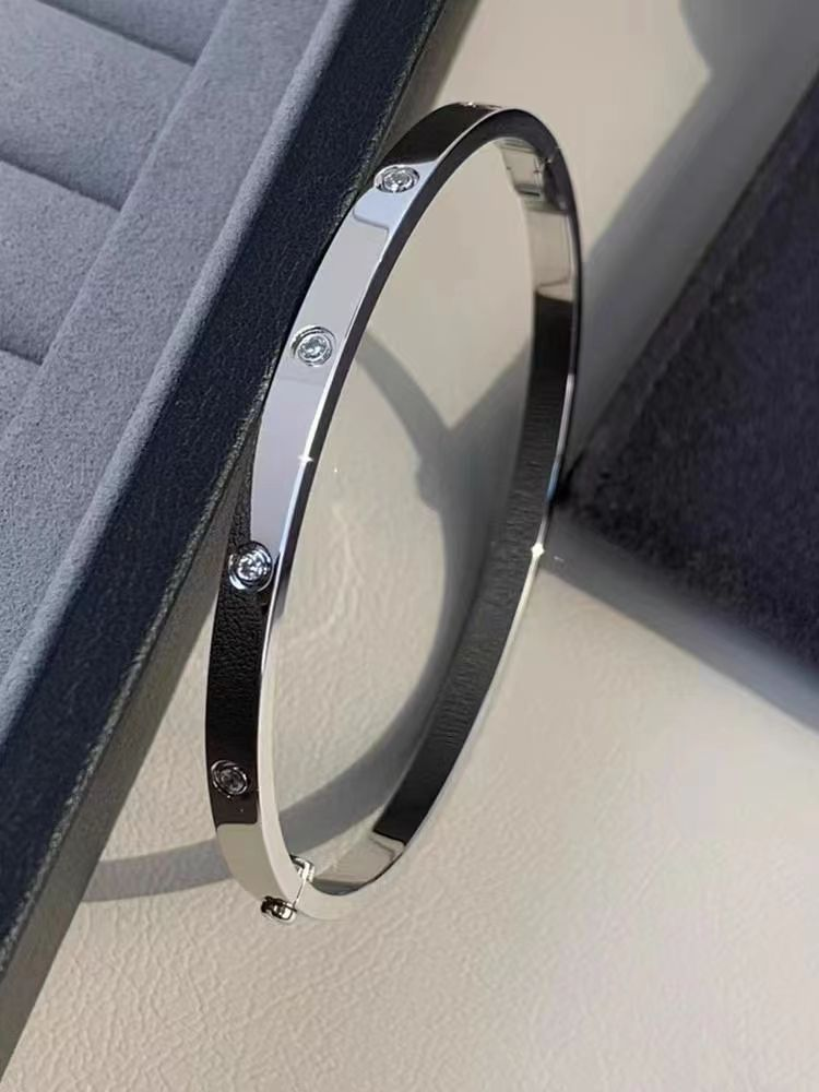 Elegant Silver Screw Bangle with Simulated Diamonds – Modern Minimalist Bracelet