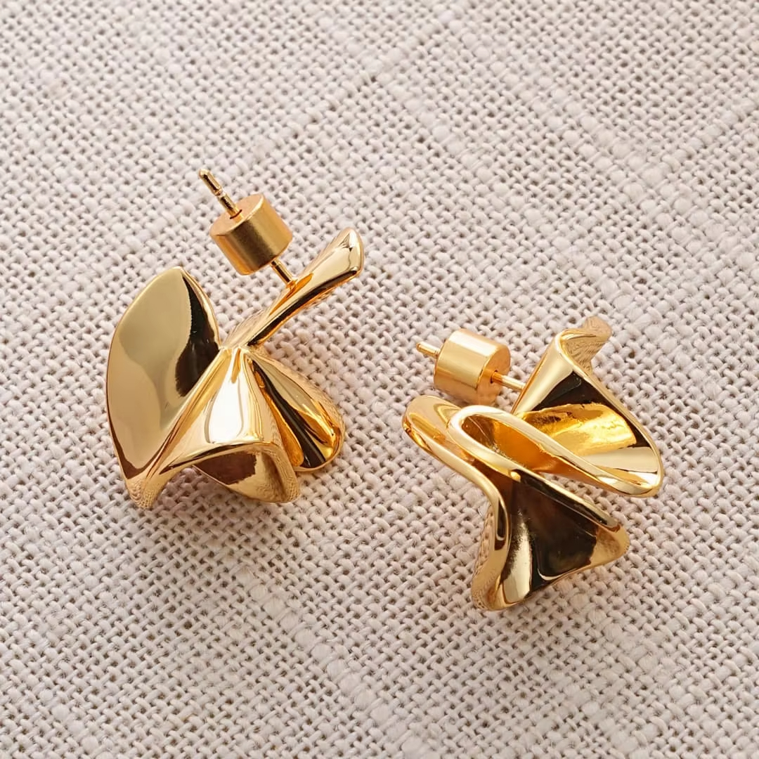 Elegant Vintage Women's Gold Silver Color Geometric Spiral Shape Twisted Stud Earrings Brass Shiny Shank Hinged Hollow Gift