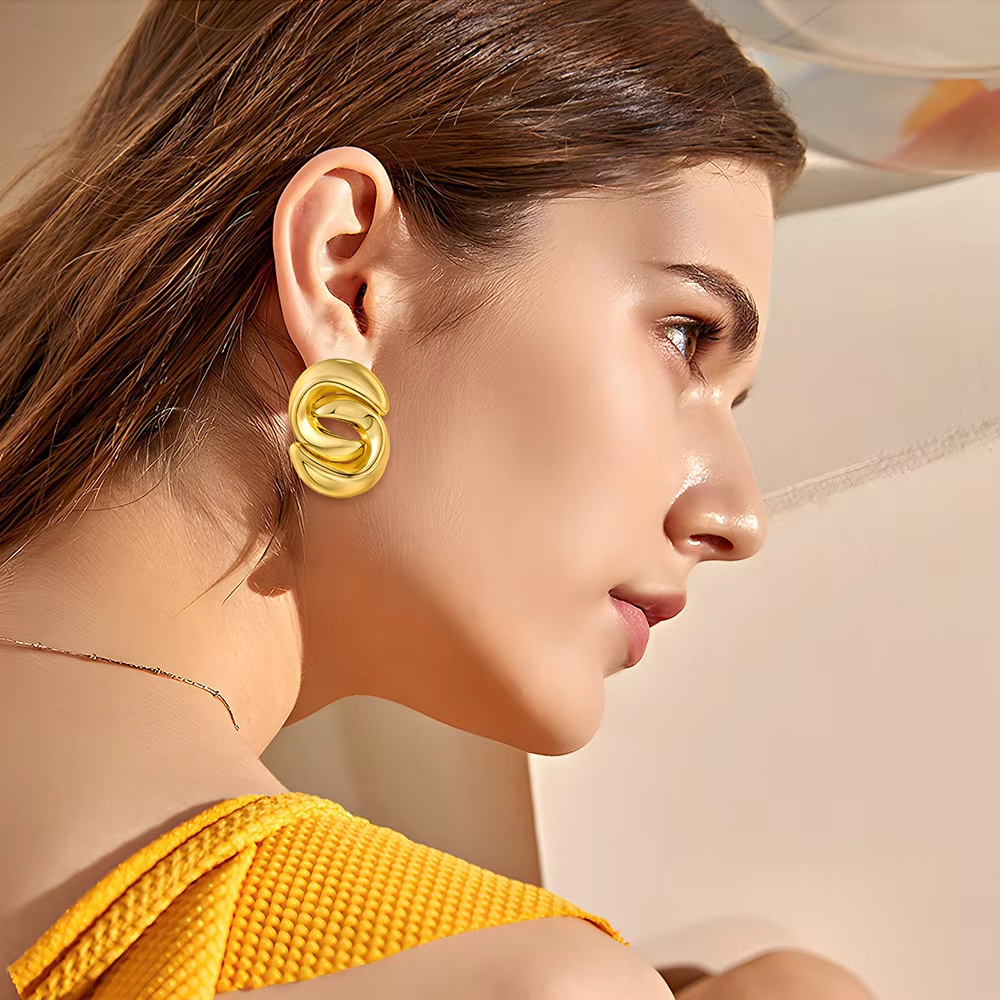 European American Retro Style Stainless Steel Stud Earrings Niche Simple Glossy Water Drop Petal Design Cross-Border Exaggerated