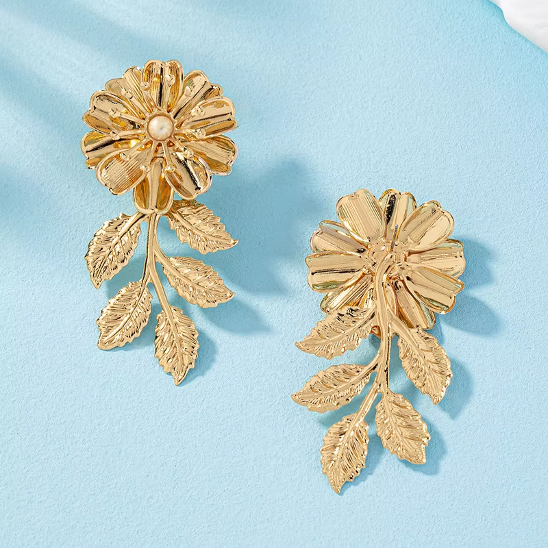 Exaggerated Heavy Metal Style 3D Flower Leaf Tassel Earrings, European American Vintage Street Shot Ear Jewelry for Women