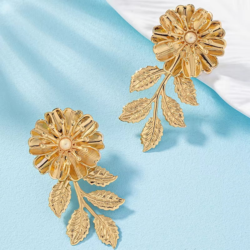 Exaggerated Heavy Metal Style 3D Flower Leaf Tassel Earrings, European American Vintage Street Shot Ear Jewelry for Women