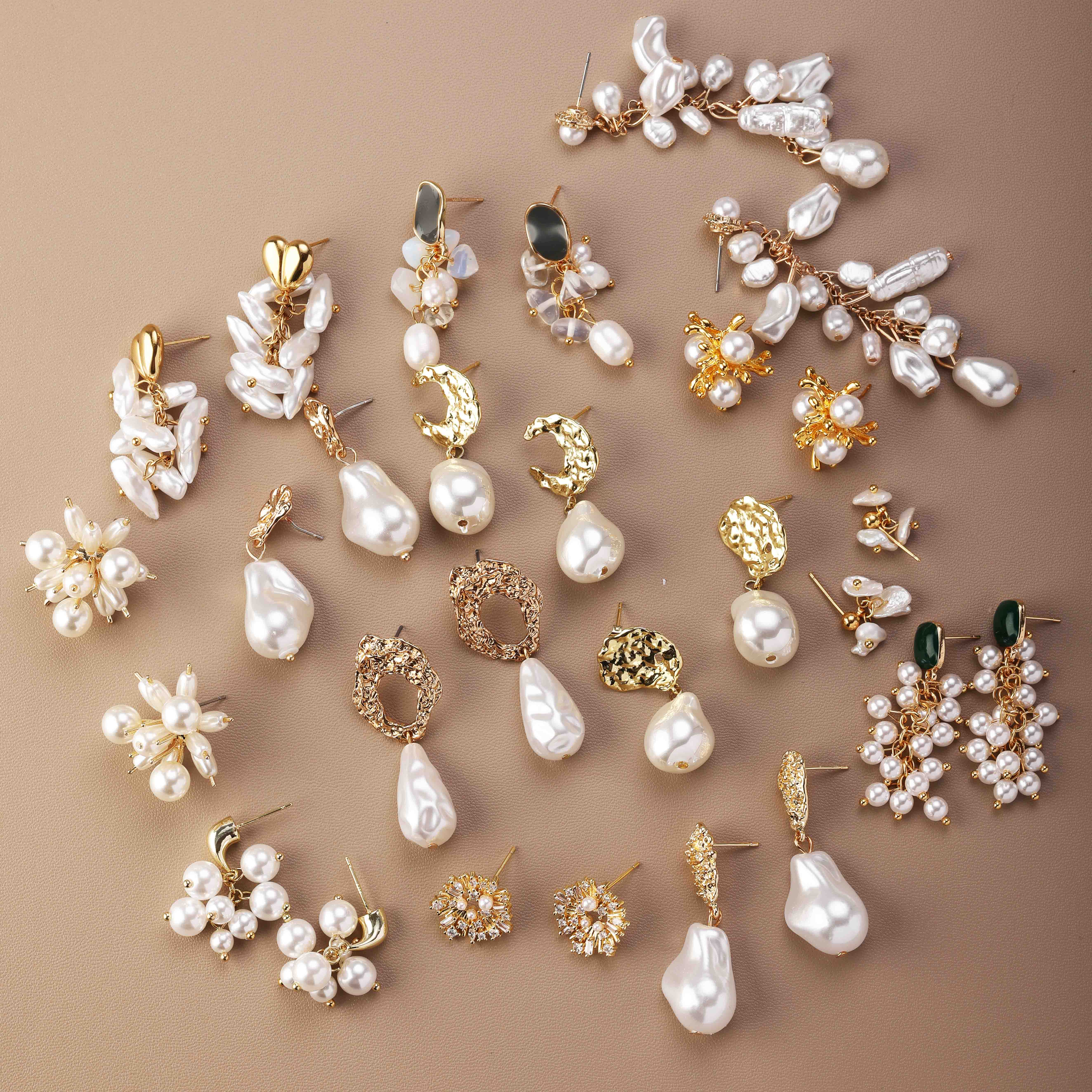 Exclusive Design Pearl Collection Gold Plated Floral Geometric Pattern Modern Dangle Women Fashion Jewelry Drop Earrings