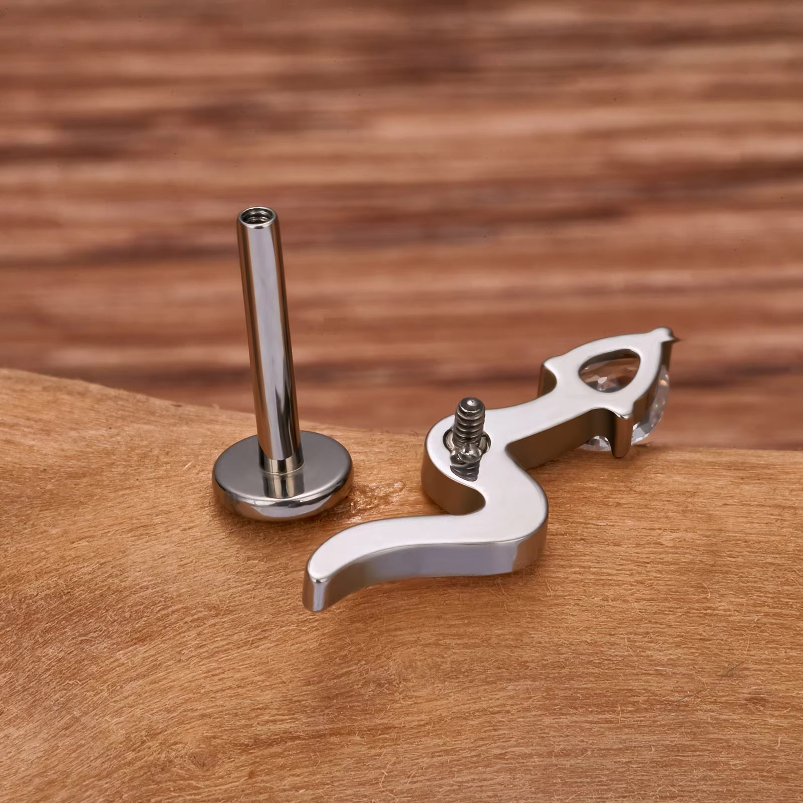 F136 Titanium Snake Shape Nose Stud Earrings Zircon Inlay Labret Piercing 16G Ear Stud Ear Tragus Body Piercing Jewelry