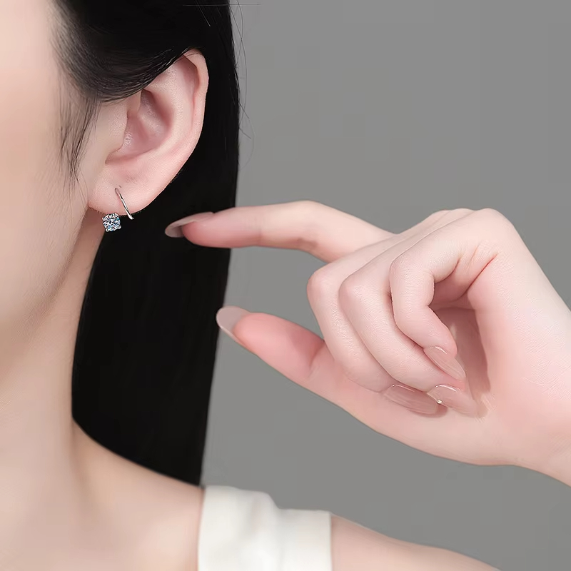 Factory Custom 925 Sterling Silver Moissanite Huggie Earrings OEM ODM Jewelry Manufacturer