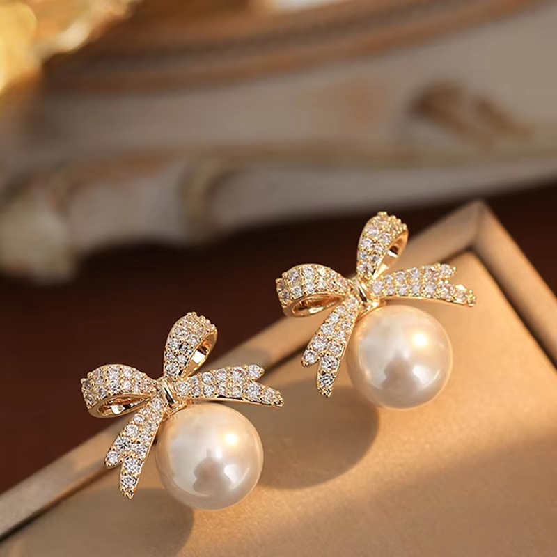 Fashion Bow Rhinestone Pearl Stud Earrings for Women Exquisite Refined Grace Gold Jewelry Wholesale