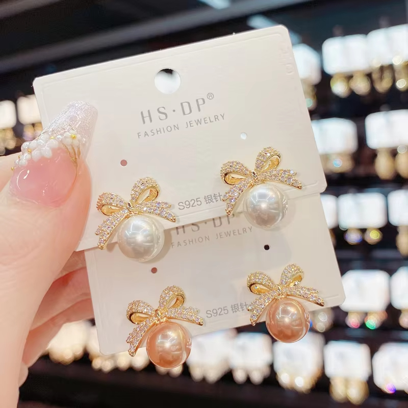 Fashion Bow Rhinestone Pearl Stud Earrings for Women Exquisite Refined Grace Gold Jewelry Wholesale