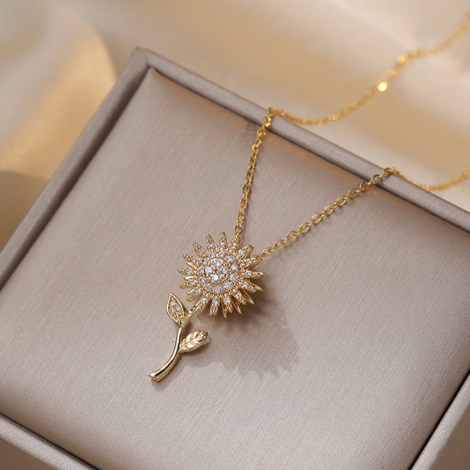 Fashion Design Sunflower Necklace Luxury Zircon Rhinestone Gold Plated Titanium Stainless Steel Ladies Chokers Necklace