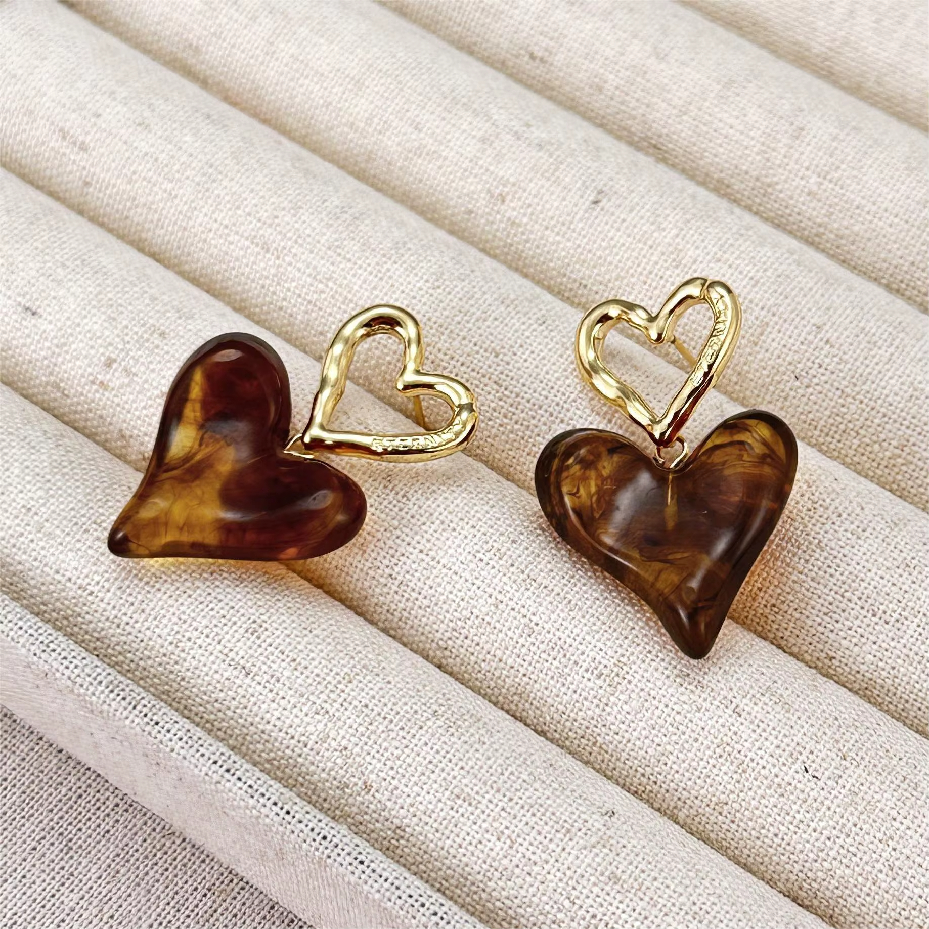 Fashion Gold Plated Heart Jewelry Earring Non Tarnish Waterproof Brass Earrings Coffee Resin Drop Earrings