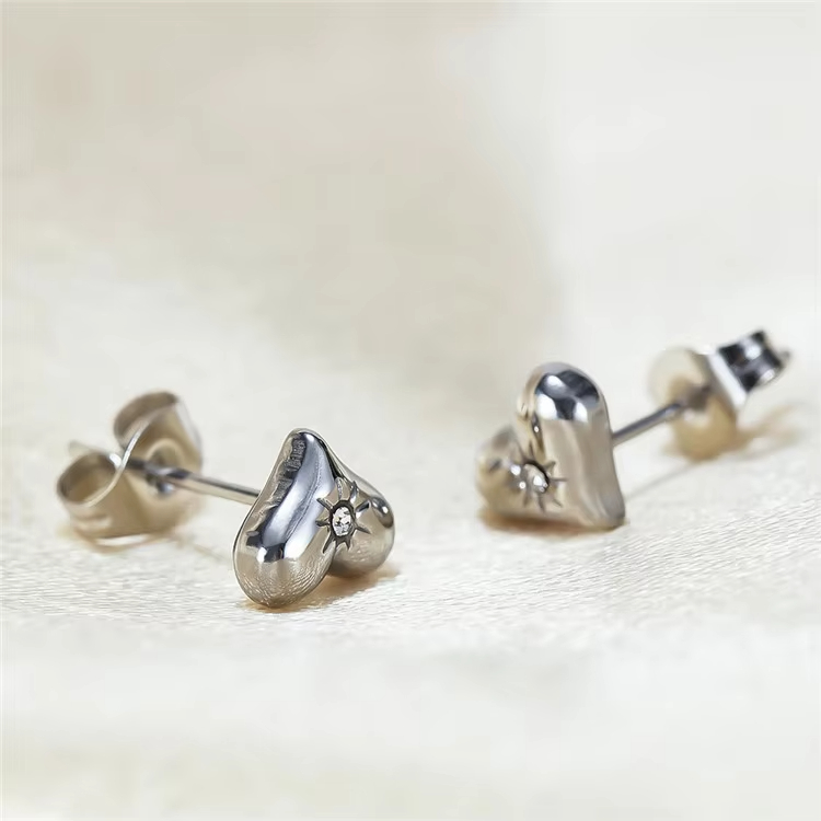 Fashion Jewelry Stainless Steel White Crystal Zircon Gold Heart Studs Earrings for Women